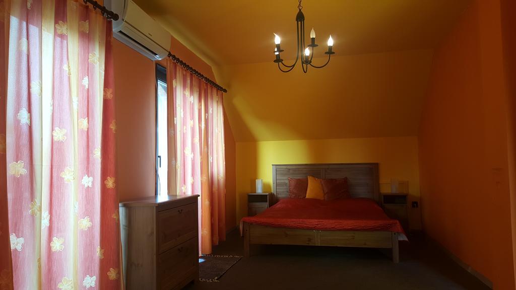 شقة بالاتوليلّي  في Nador Apartman المظهر الخارجي الصورة