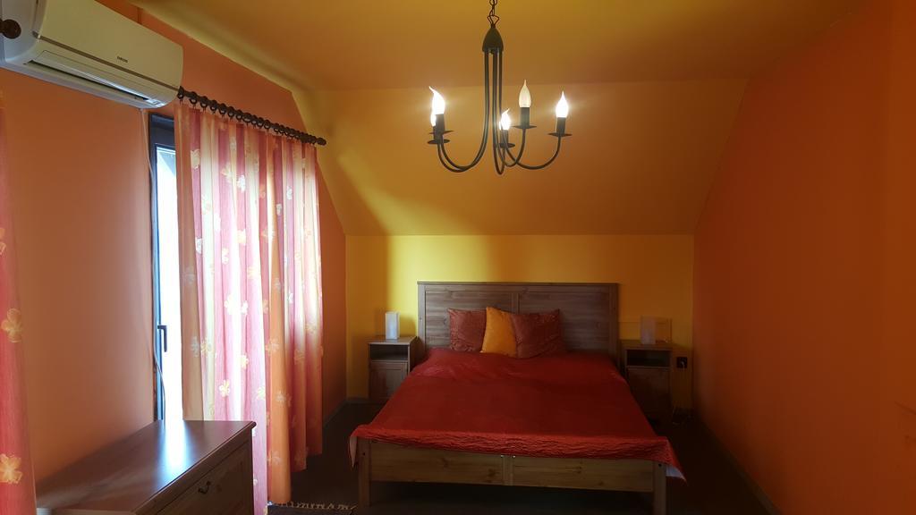 شقة بالاتوليلّي  في Nador Apartman المظهر الخارجي الصورة