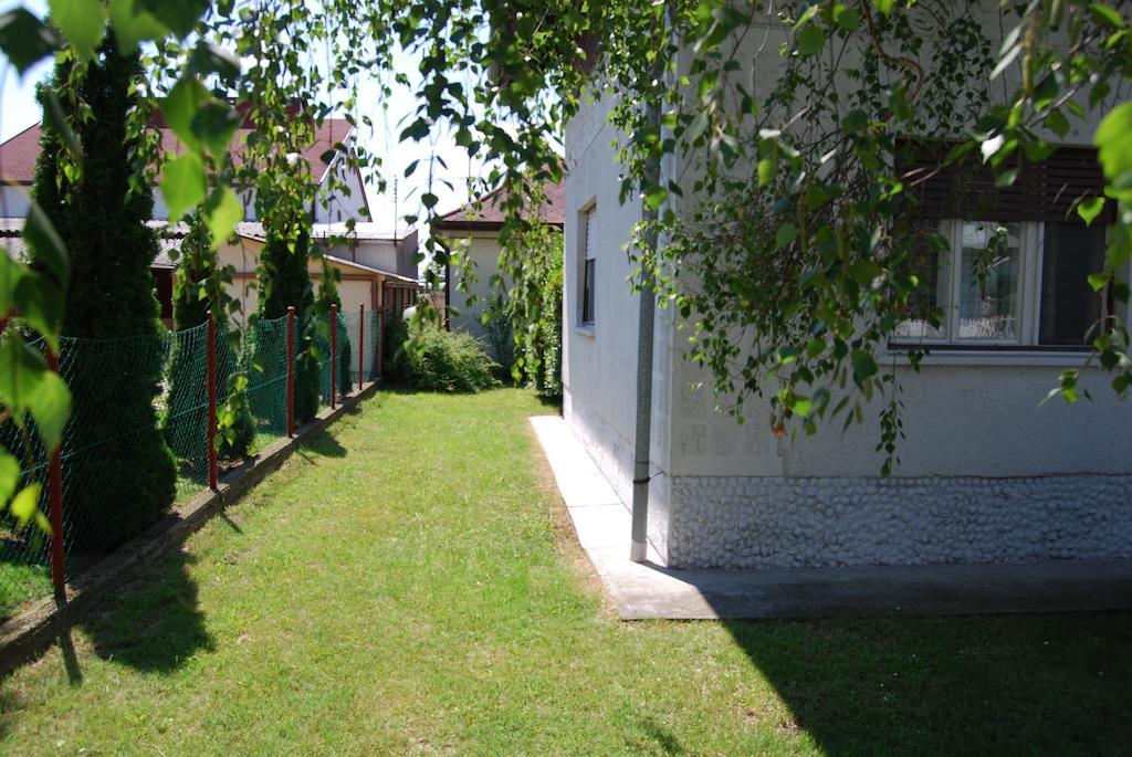 شقة بالاتوليلّي  في Nador Apartman الغرفة الصورة